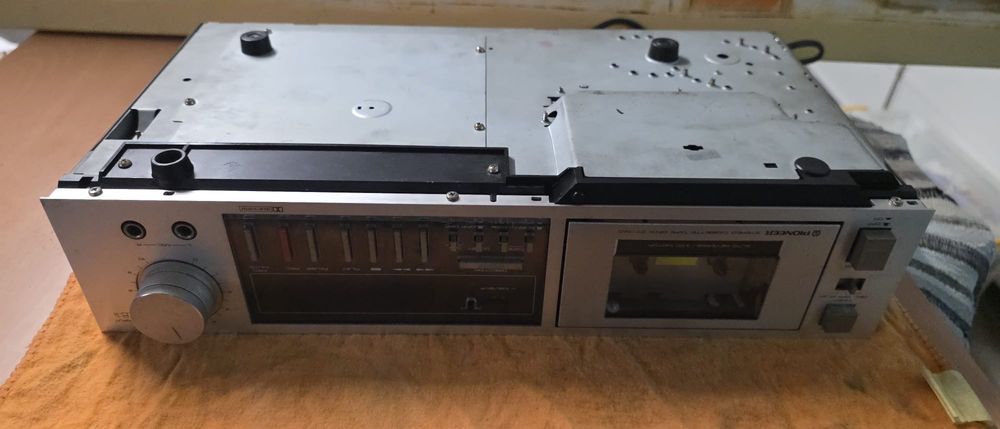 Leitor de cassetes pioneer CT-720