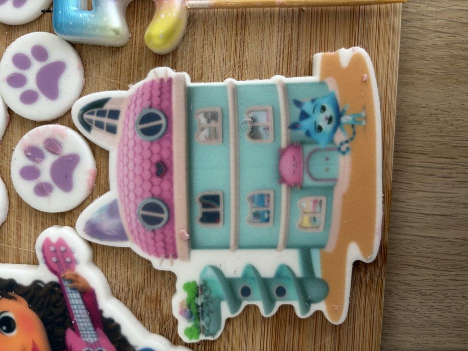 Ozdoby na tort Koci Domek Gabi