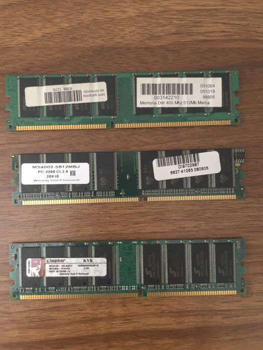 Memórias RAM DDR400, 2GB (2x 512MB + 1x 1GB)64551591266817121