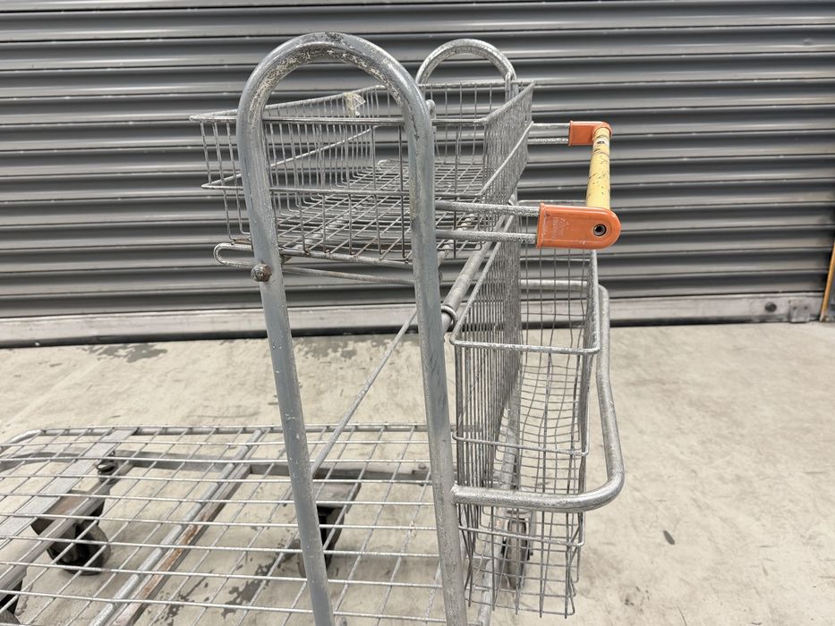 Carrinhos cash, cestos para paletes e cestos com rodas