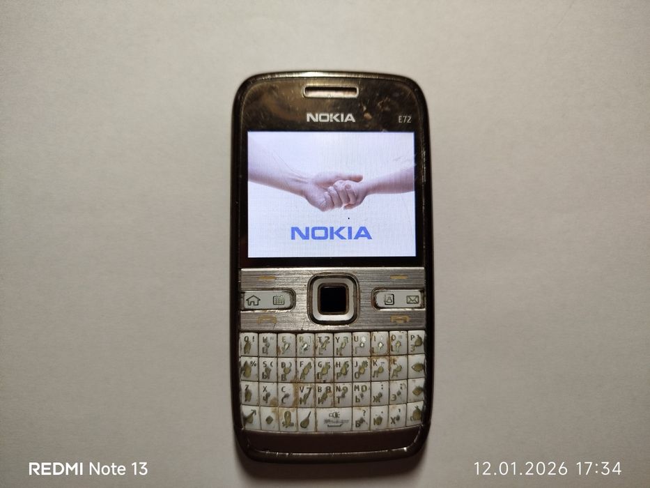 Продам Nokia E72