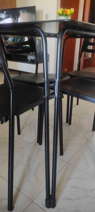 Mesa de cozinha pequena