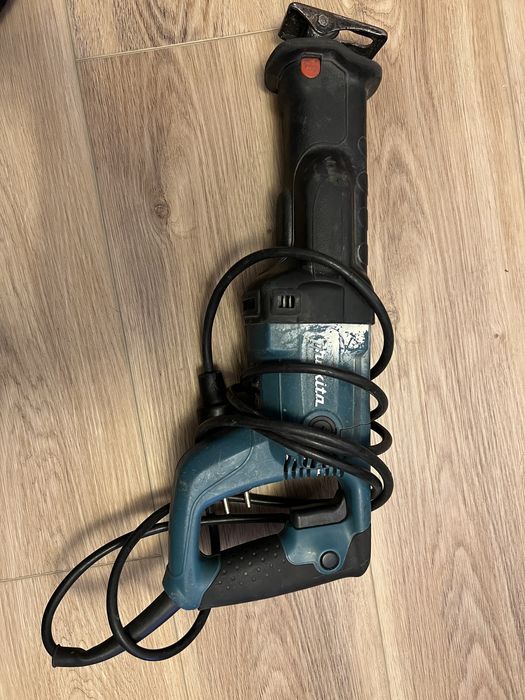 Makita duzy lis JR3050T