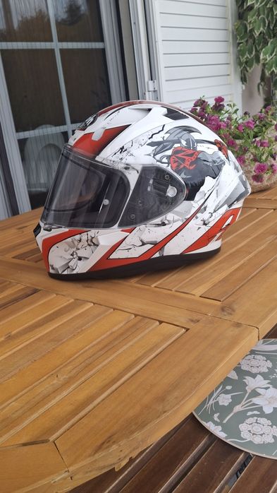 Capacete de Mota Airoh Valor Jackpot