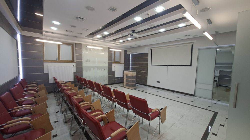 Продаж комерції. Офіс.  РЕМОНТ. МЕБЛІ. Техніка .  Парковка. Бізнес