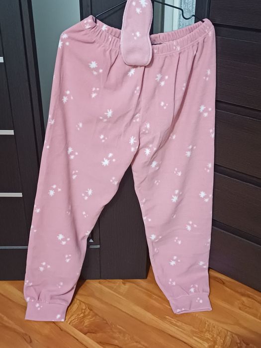 Тёплая пижама для дома,мягкая и уютная.