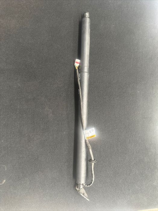 Amortecedor eléctrico da mala Hyundai Tucson 2016- EPC 81780-D3100 OEM