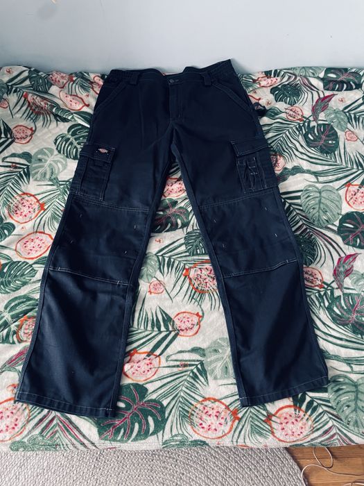 Dickies oraz H&M . 2 pary spodni. Uzywane. Meskie rozmiar 36.