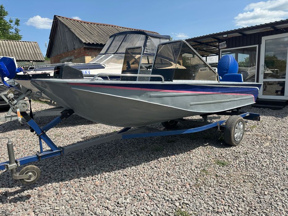 Продам лодку з мотором