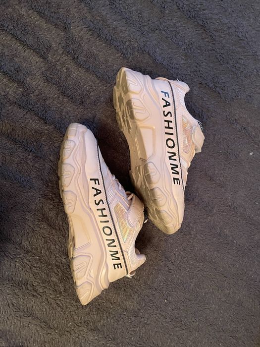 Кросівки для дівчинки