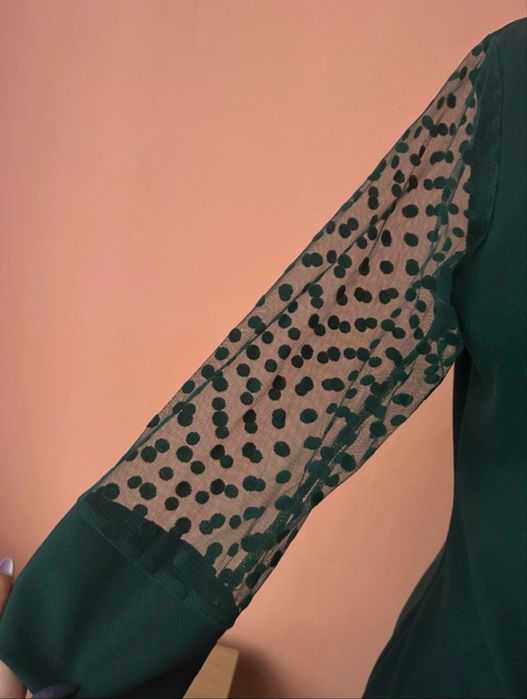 Piekna zielona sukienka z marszczeniami L 40 Nowa z metką