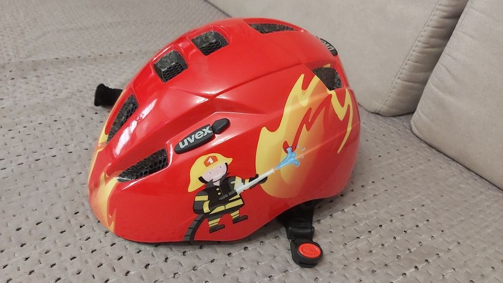 Kask dziecięcy UVEX, rozm.46-52