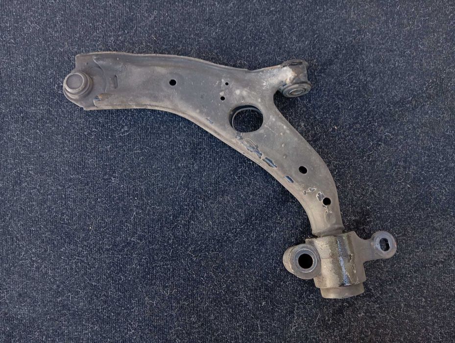 mazda cx5 kf   ричаг  Важіль  рычаг,кулак,цапфа,Оригінал в наявності