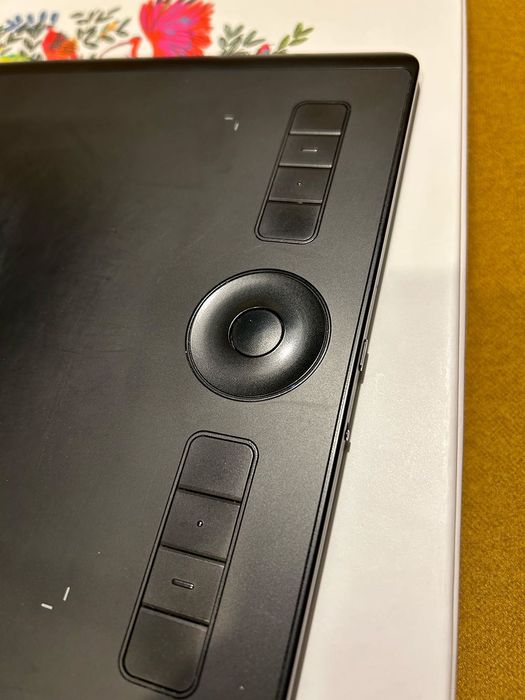 Tablet graficzny Wacom Intuos Pro M