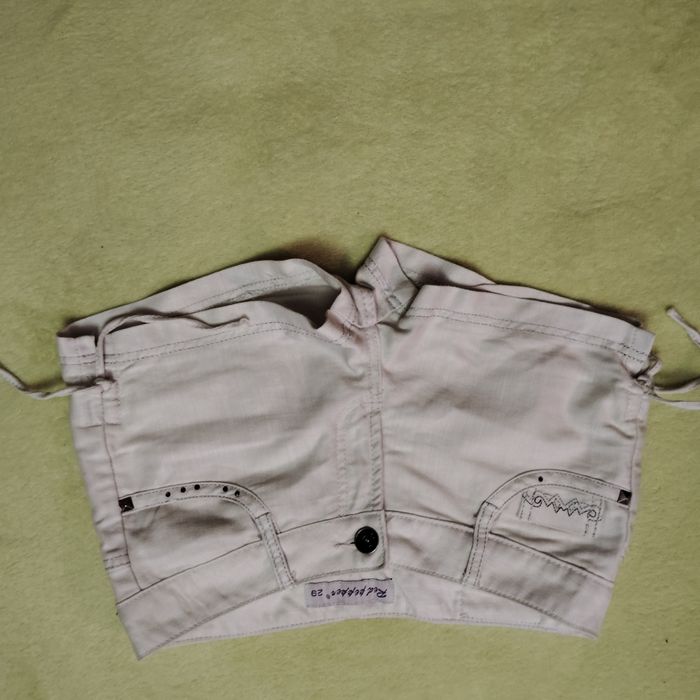 белые летние шорты в стиле 90-тых