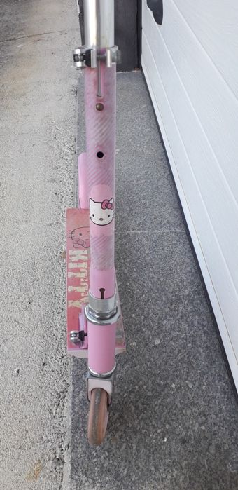 Trotinet hello kyty e bicicletas
