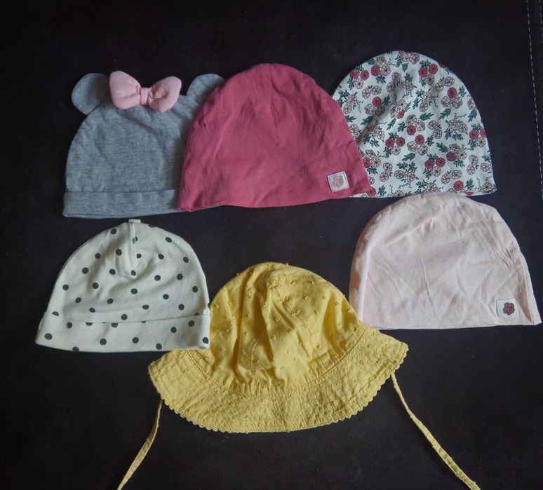 Paczka czapeczki, kapelusik rozmiar od 3 do 9 miesięcy dziewczynka