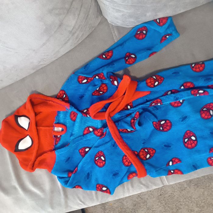 Szlafrok spiderman rozmiar  128-134