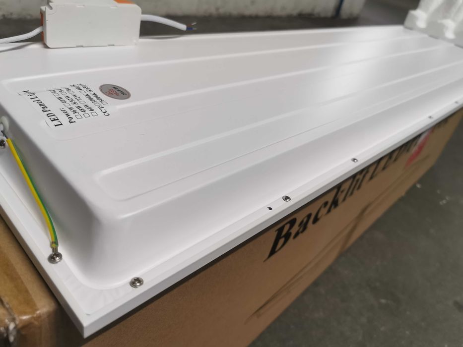 Armaduras / Focos / Projetores Led retangulares Embutir ( NOVOS )