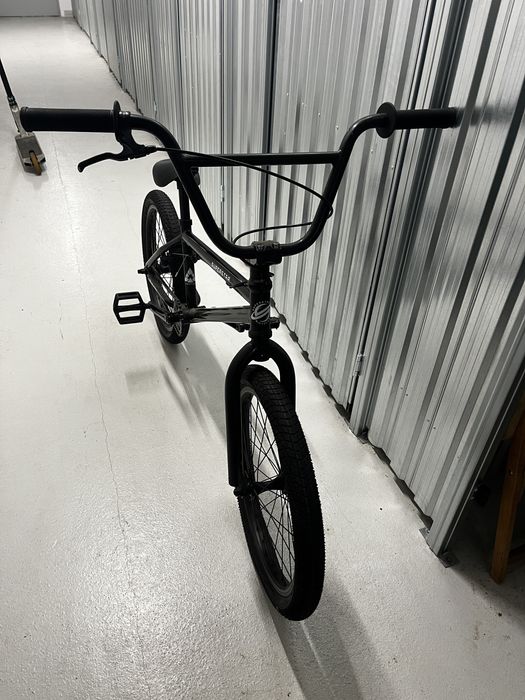 BMX Neat superstar Newton