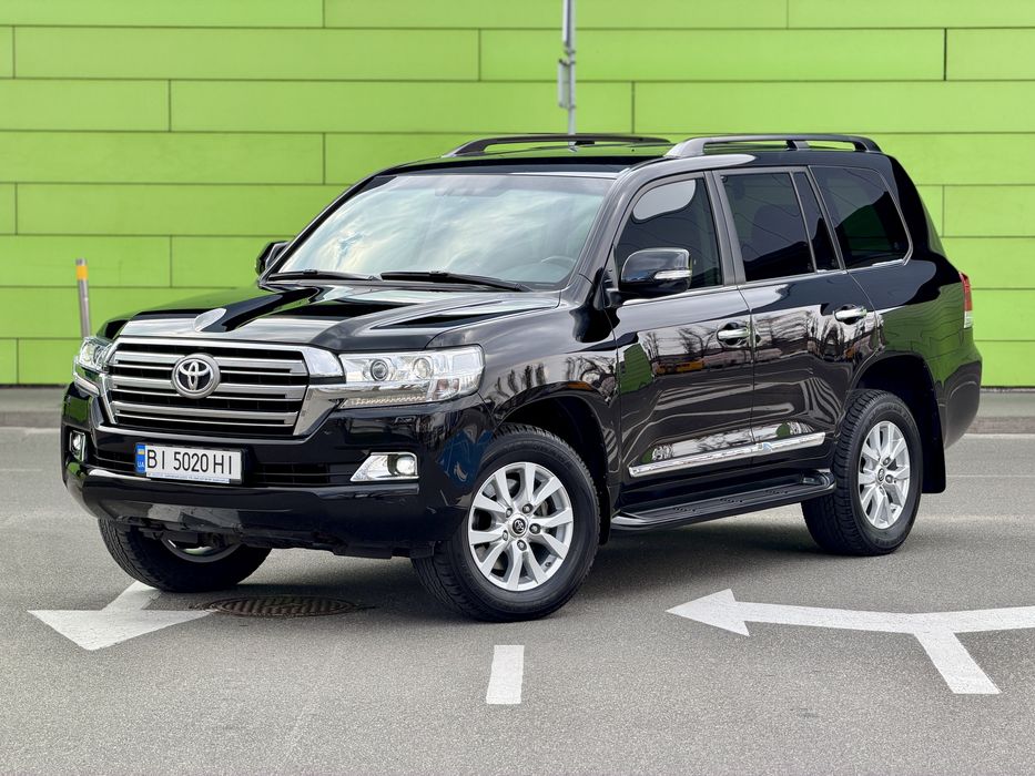 Toyota Land Cruiser 200 4.6 AT 2019 Official
