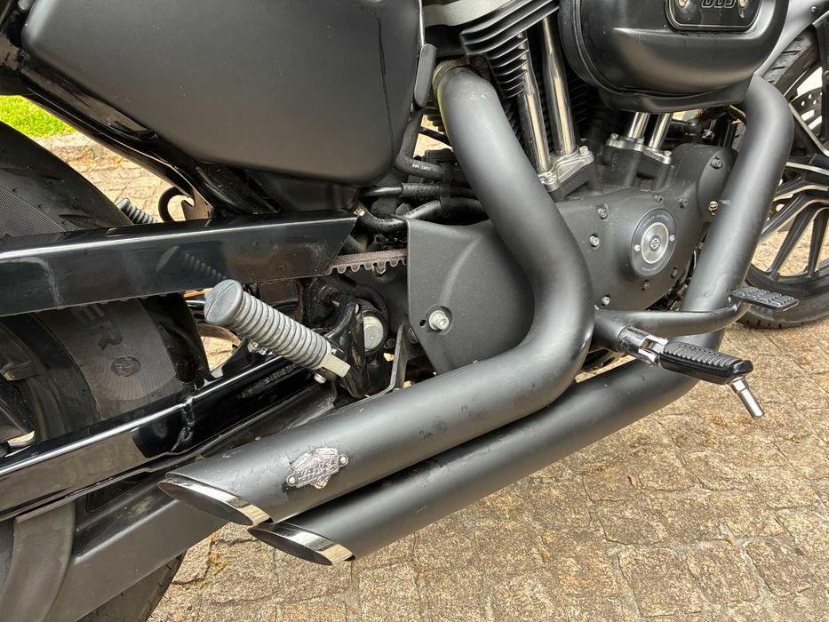 HARLEY IRON 883 2012 • 8.431 Km • Extras • Estado impecável