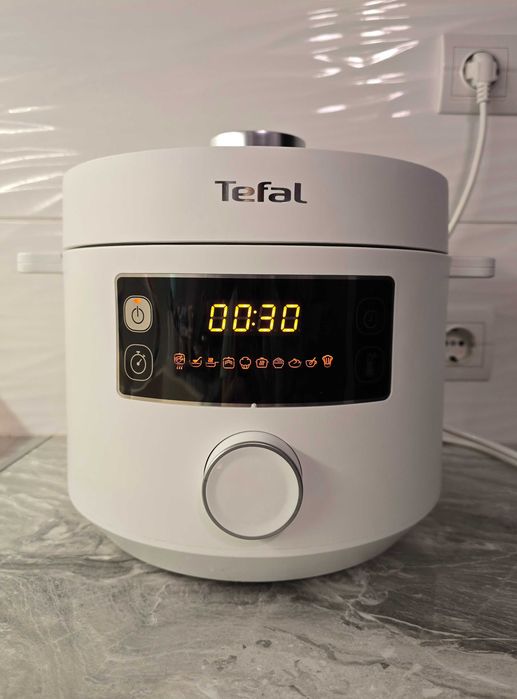 Продаю мультиварку Tefal в ідеальному стані