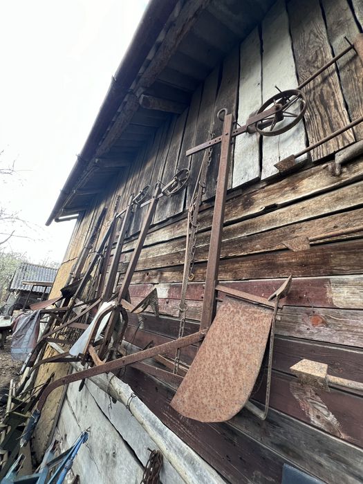 Плуги з боронами