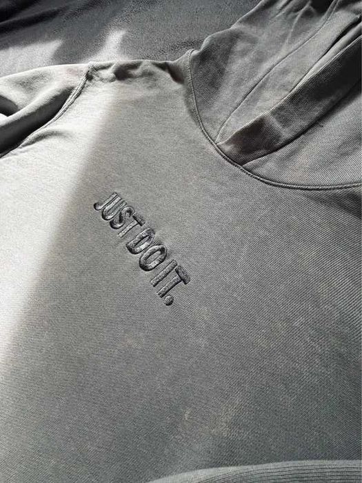 Szara bluza Nike rozmiar M efekt sprania
