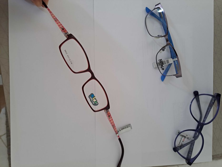 Óculos criança - Hello Kitty, Ray Ban , Star Wars, outras