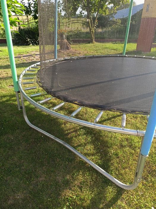 Trampolina ogrodowa