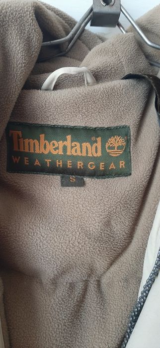 Продам жіночу курткуTIMBERLAND