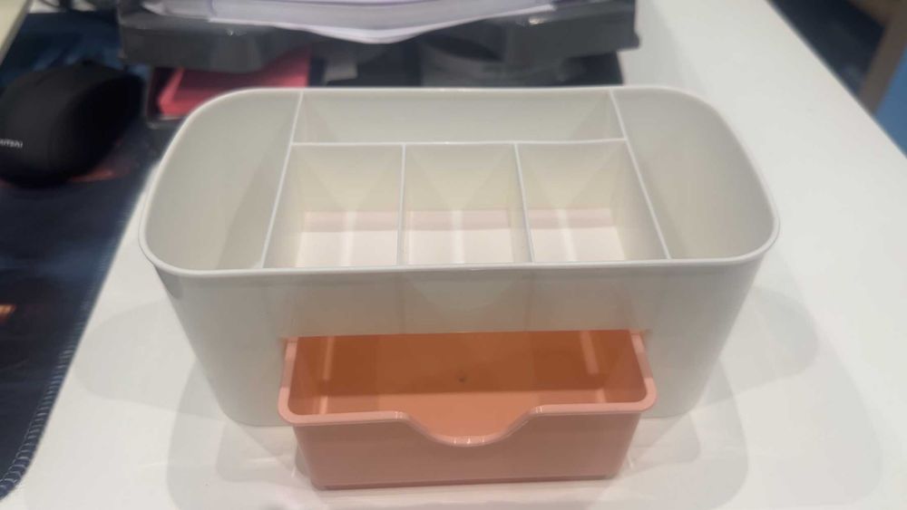 Organizador de artigos de maquiagem