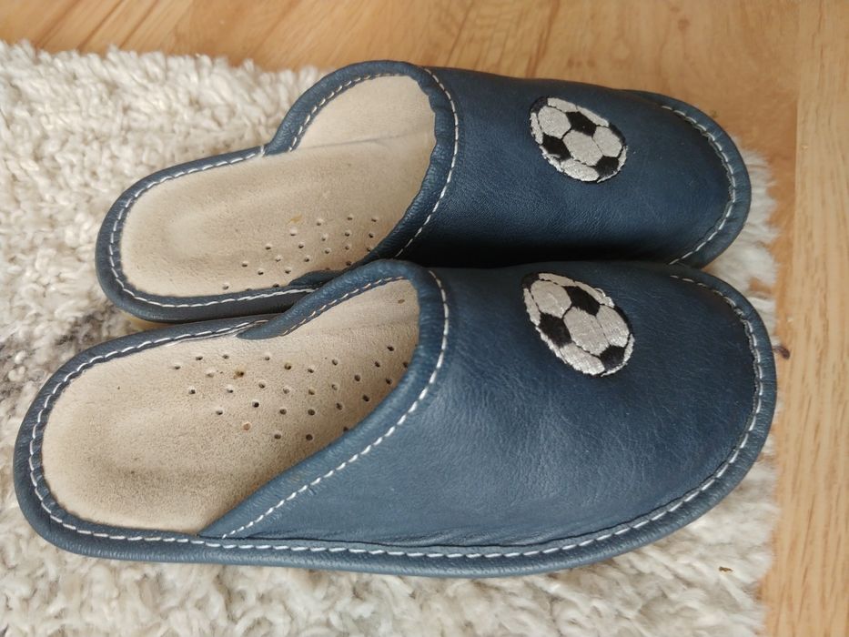 Kapcie chłopięce r.28-29