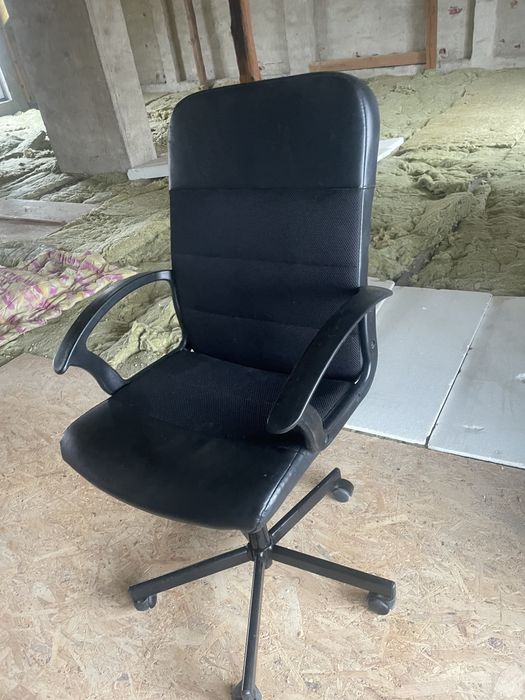Fotel biurowy -czarny