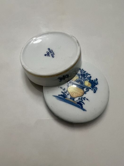 Caixa regaleira da vista alegre decoração Viana