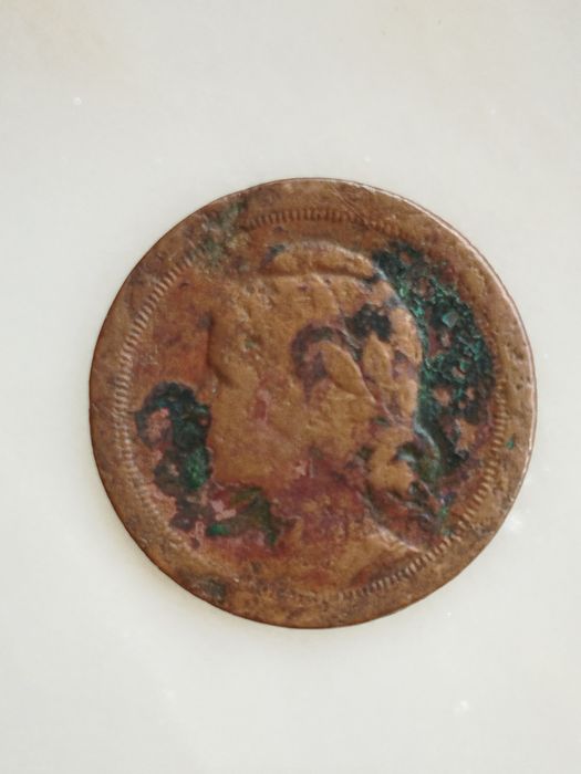 Moeda antiga de 20 centavos da república portuguesa do ano 1925.