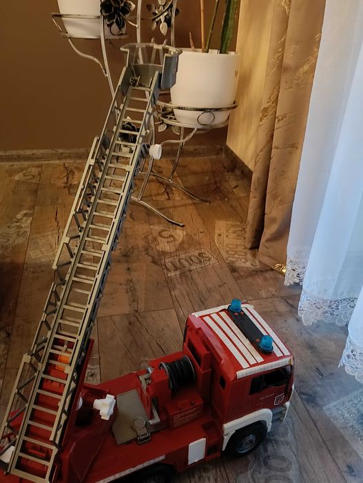 Wóz strażacki duży