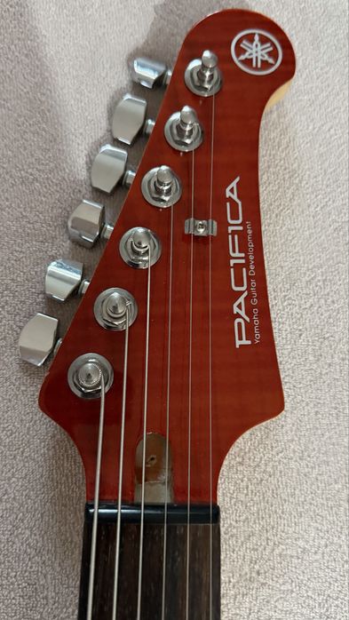 Gitara elektryczna Yamaha Pacifica 212VFQM