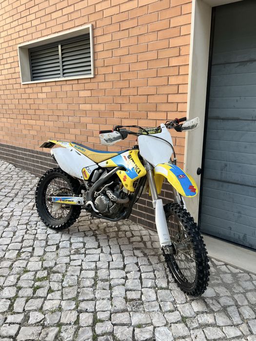 Suzuki rmz 250  MATRICULADA