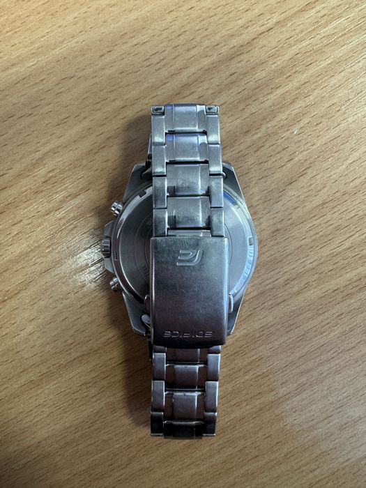 Годиник Casio Edifice