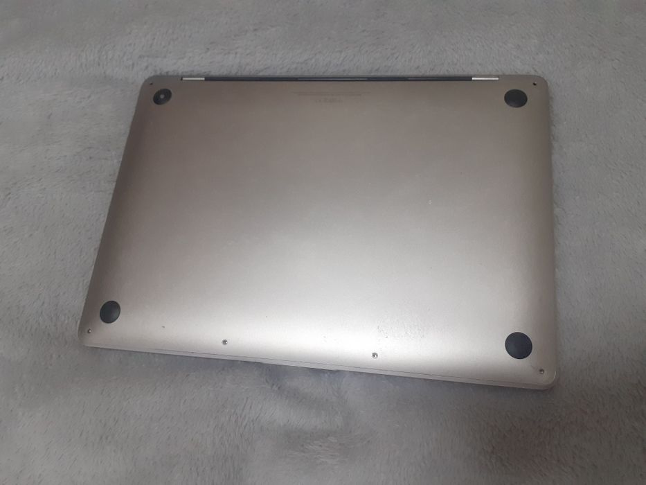 Apple Macbook pro A2338