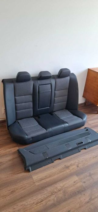 Tylna kanapa fotela Mercedes W204