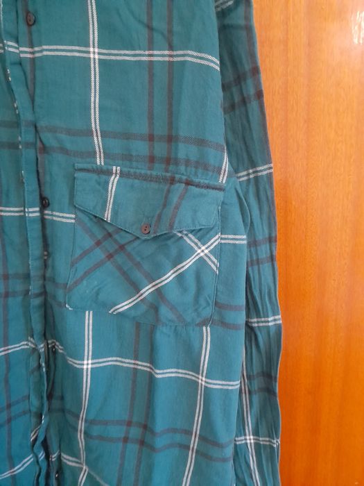 Camisa de manga comprida aos quadrados