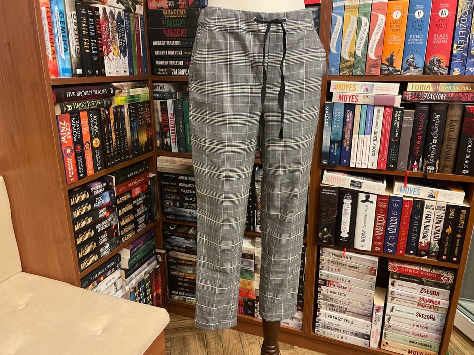 Mohito - j. nowe krateczka kanciki chinosy 36!