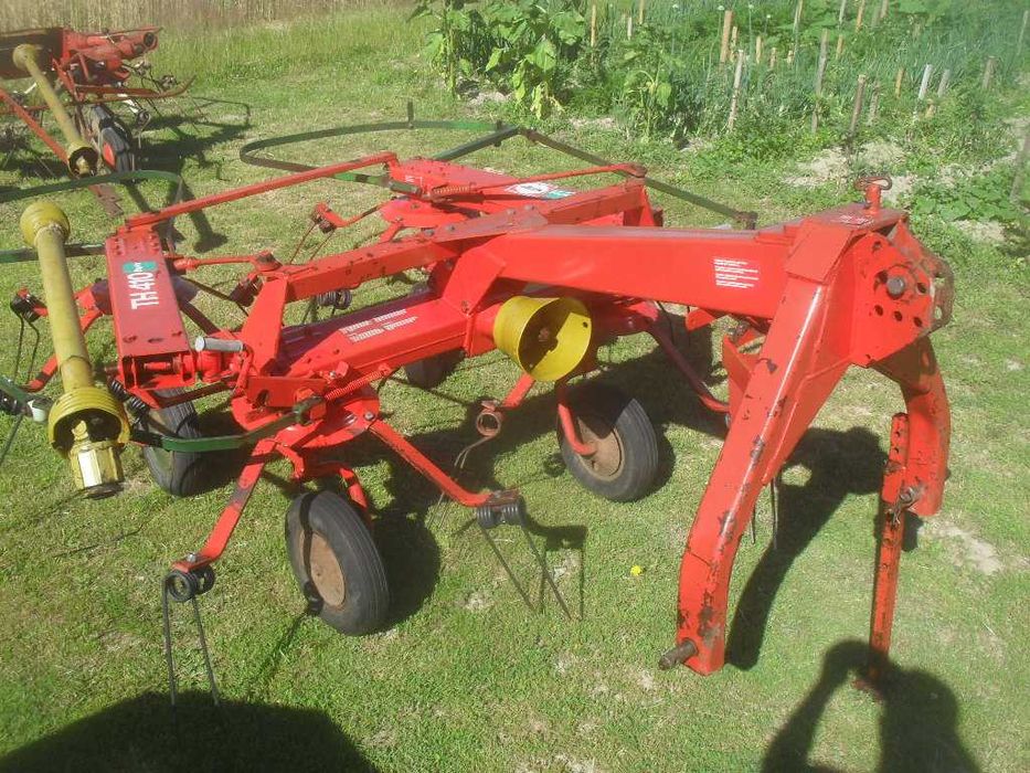 Przetrząsarka ,przewracarka, zgrabiarka , podgrabiarka, pająk do siana