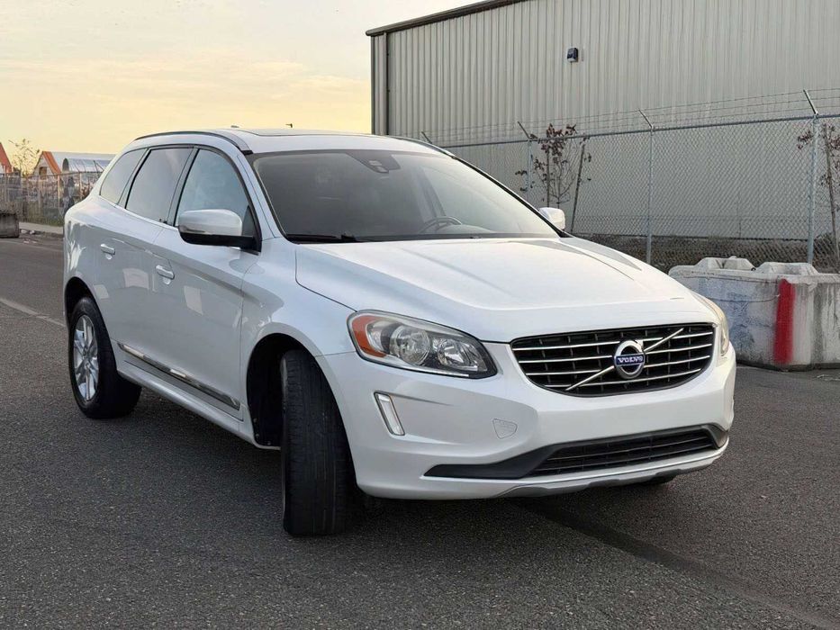 Volvo XC60 T5 Premier      2016