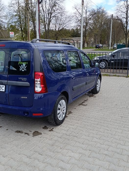 Продам Дачію Логан 1.6 газ/бензин