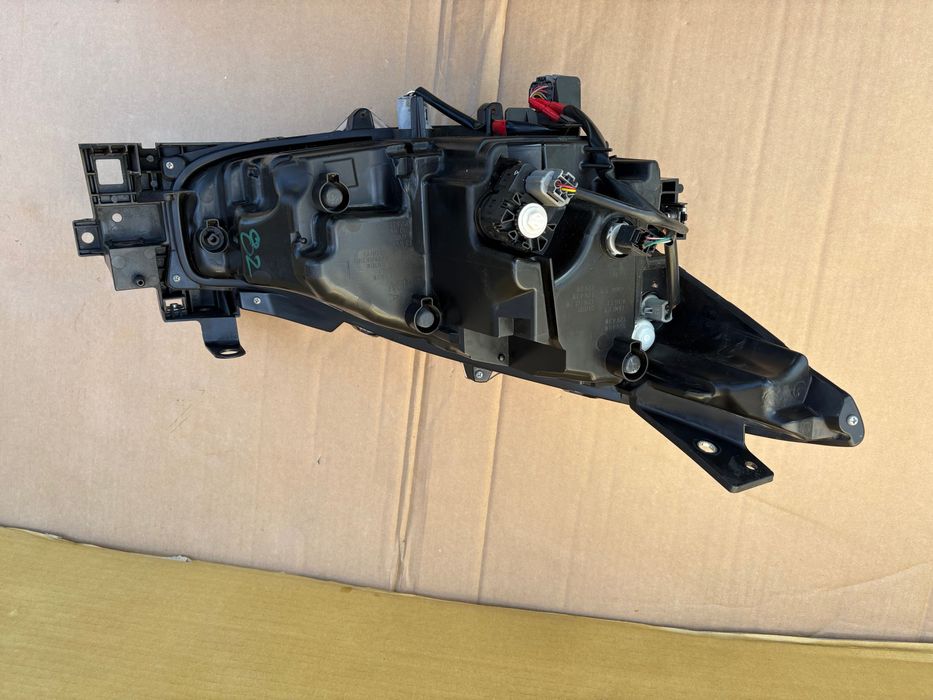 B63C-51040 Mazda 3 2016-2018, фара ліва LED без AFS