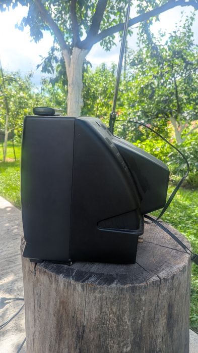 Телевізор  Funai 14 дюймів в робочому стані